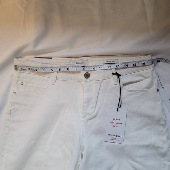 Skinnygirl Jeans "The Long Short" White Shorts NWT Women's Size 31/12 - Picture 4 of 6
